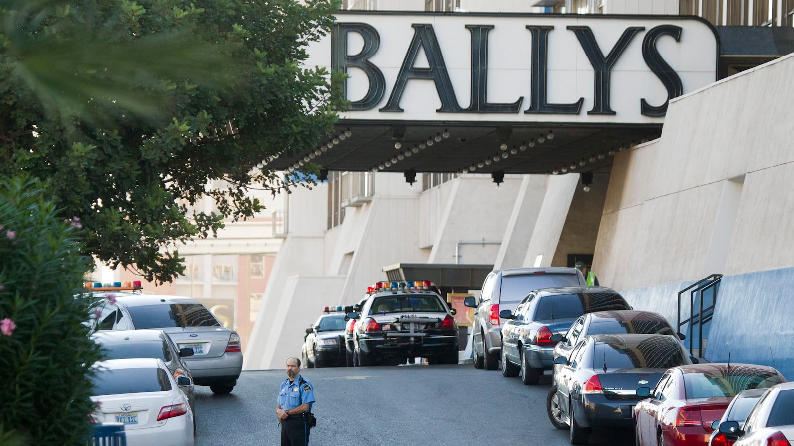 articles/2013/10/22/another-fatal-shooting-at-las-vegas-club/131022-vegas-club-shooting-smith-tease_ewdpio