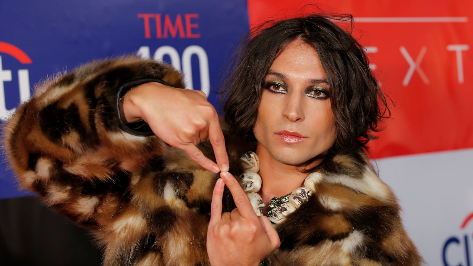 2019-11-15T024615Z_1973383985_RC2EBD94D1K9_RTRMADP_3_NEW-YORK-TIME-100_opqrcy