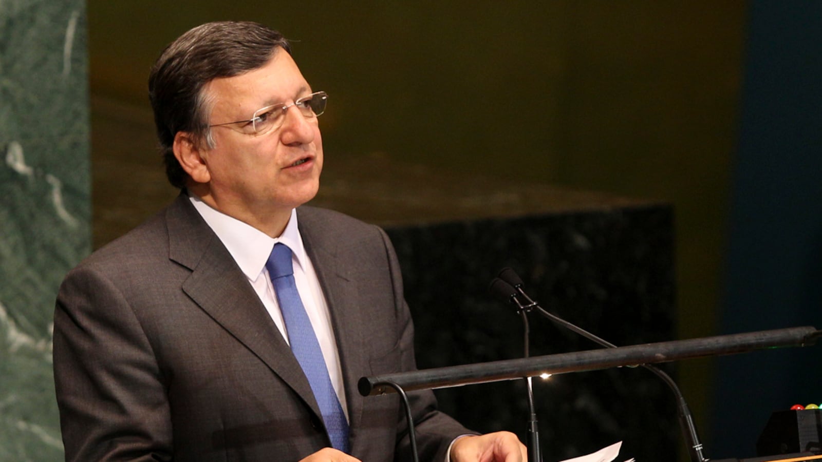 articles/2012/09/24/barroso-worst-of-euro-crisis-is-over/jose-manuel-barroso-gross_hjvfrw