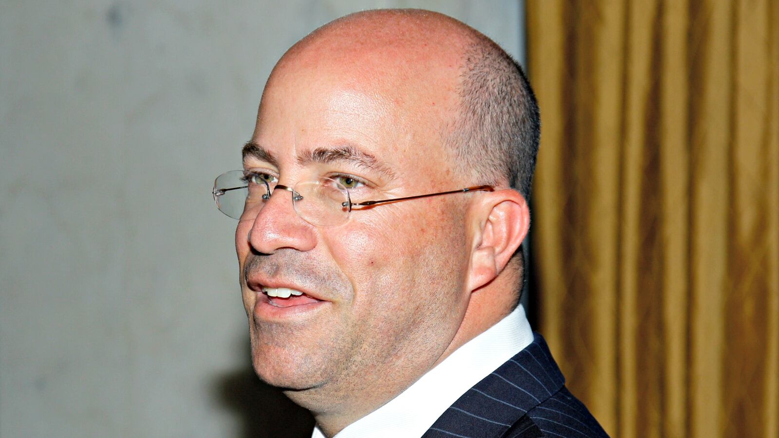 cheats/2016/08/02/cnn-chief-jeff-zucker-defends-corey-lewandowski-starts-beef-with-buzzfeed/160802-jeff-zucker-cheat_hwdsvb