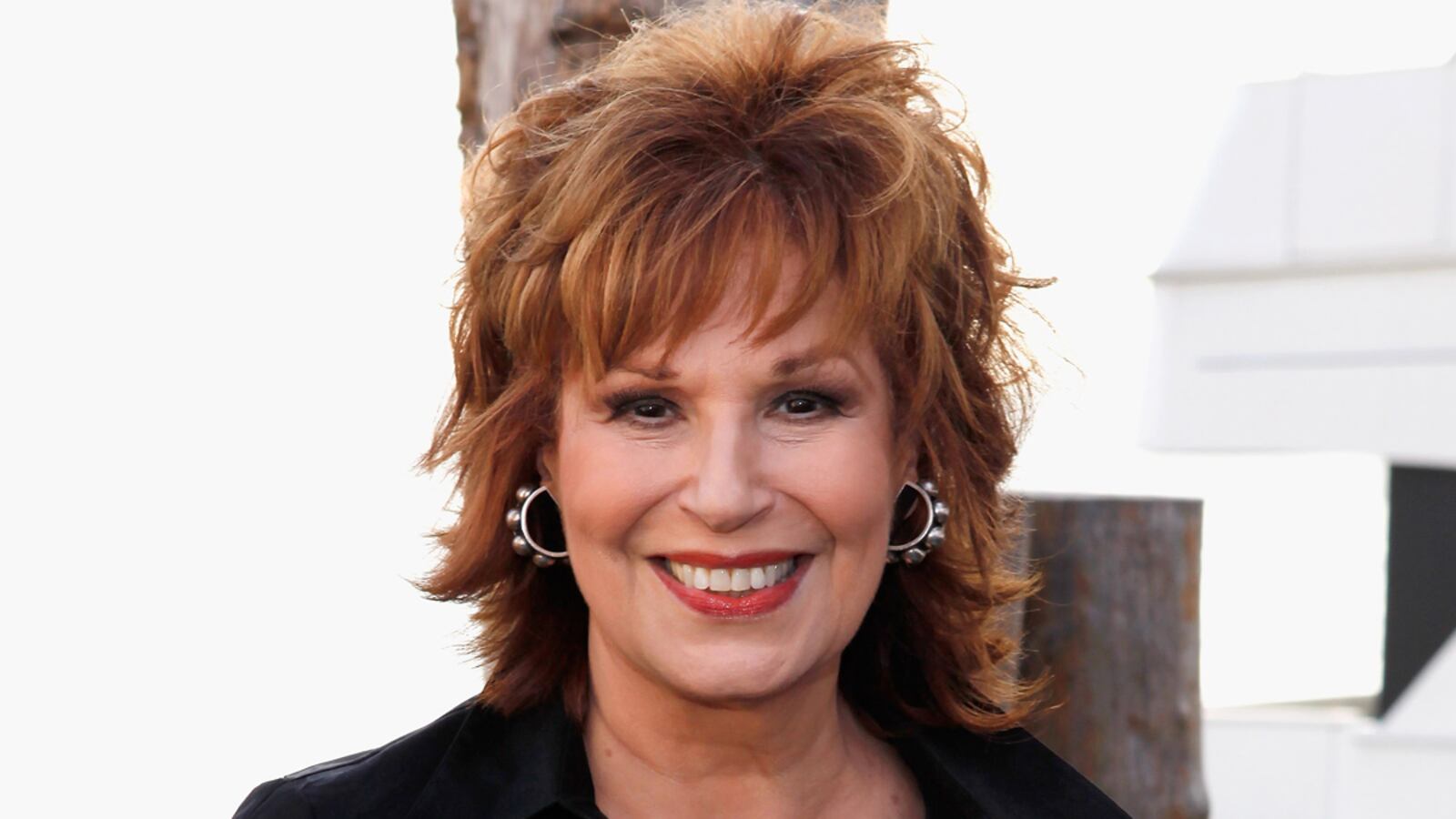 articles/2012/06/18/joy-behar-on-her-comeback-talk-show-on-current-tv/joy-behar-banter-grove_ufhngs