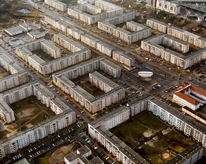 galleries/2014/04/14/the-beauty-of-the-burbs/140411-cipher5_vf2wyi