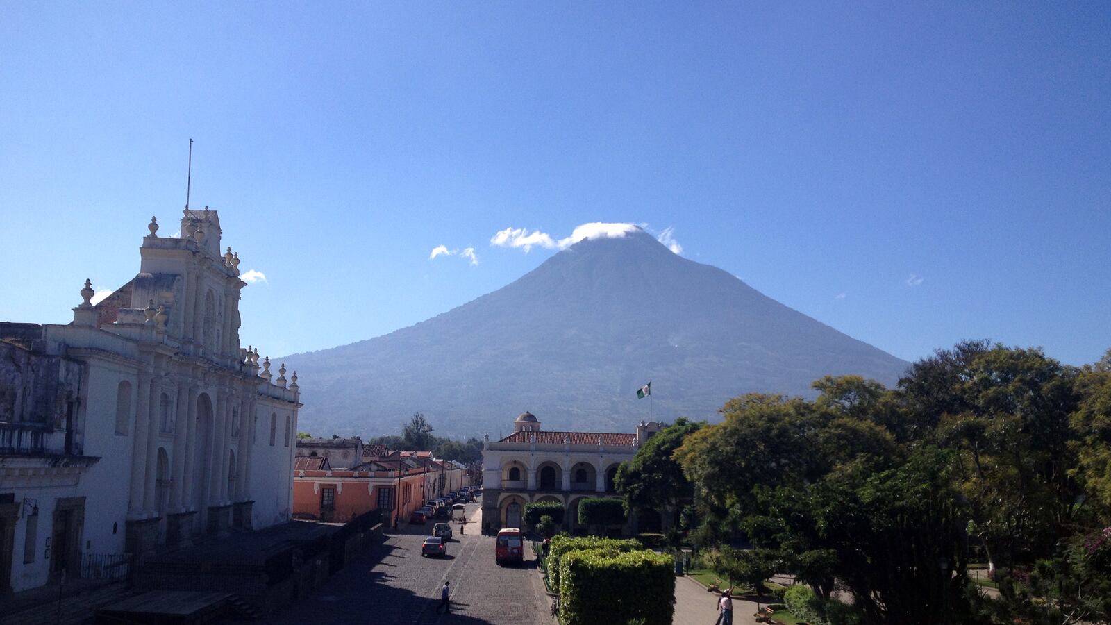 articles/2014/01/10/there-are-bugs-in-your-coffee-and-other-things-i-learned-in-antigua-guatemala/140108-guatemala-oconnor-tease_ihstgt