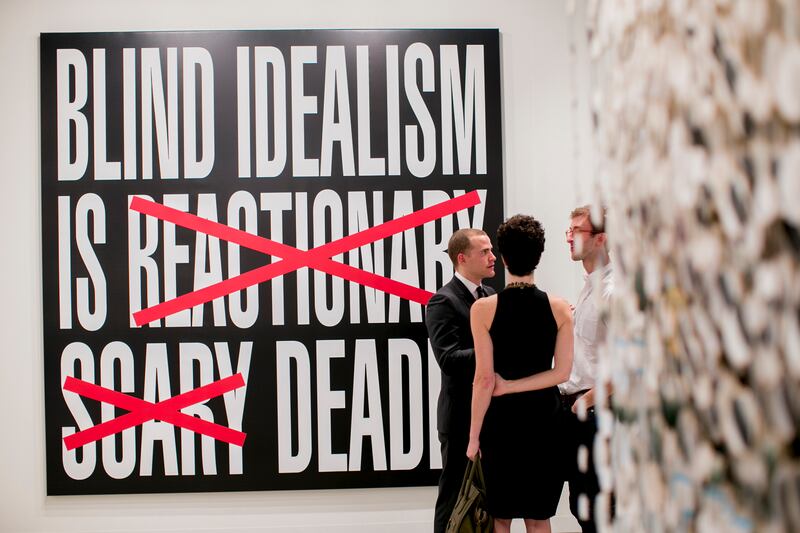 galleries/2014/12/06/art-basel-in-miami-beach-2014-photos/141205-art-basel-08_qqpyox