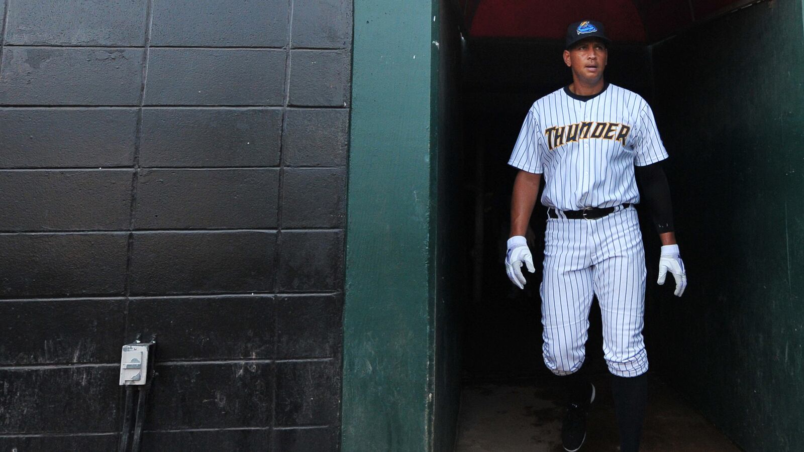 articles/2013/08/05/a-rod-the-scapegoat/130805-alex-rodriguez-cheat_b1kqqh