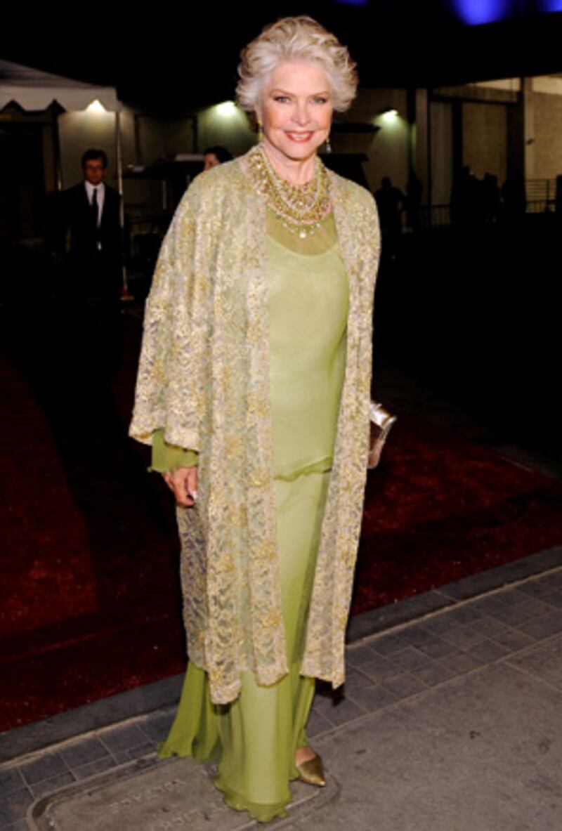 galleries/2009/12/31/celebrity-new-year-s-resolutions/celeb-ny-resolutions---ellen-burstyn_tg0wrx