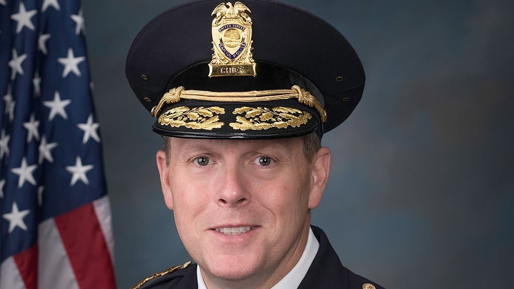 1024px-Steven_Sund_xnsacj