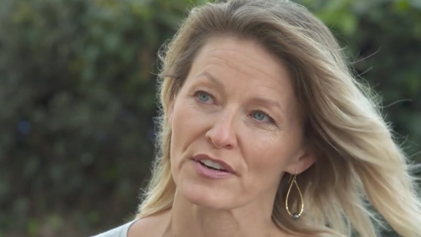 cheats/2016/10/14/former-model-trump-reached-up-my-skirt/161014-kristin-anderson-cheat_a1uo6e