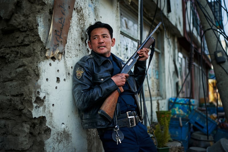 Hwang Jung-min in Hope