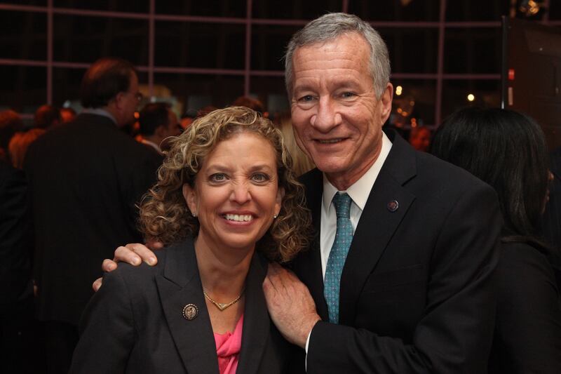 galleries/2012/11/15/william-mcraven-bono-more-from-the-hero-summit-photos/hero-summit-dinner-07_lz9zsx