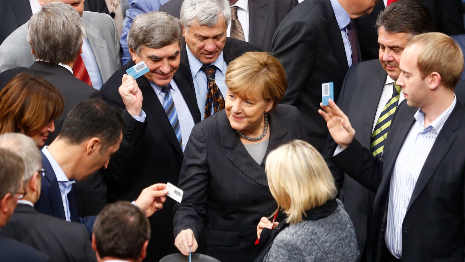 cheats/2015/12/04/germans-ok-military-support-against-isis/151204-germany-coalition-cheat_isaouz