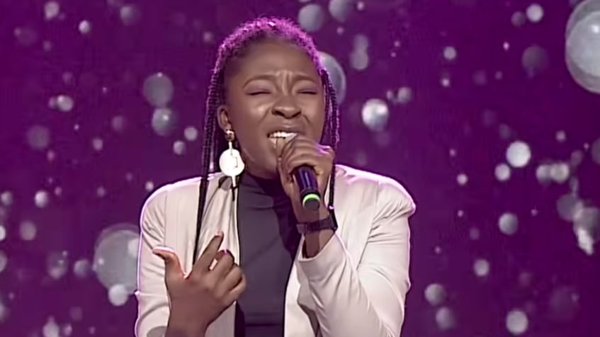 Ifunanya owns the stage with a unique performance of Rihanna’s “Take A Bow”.