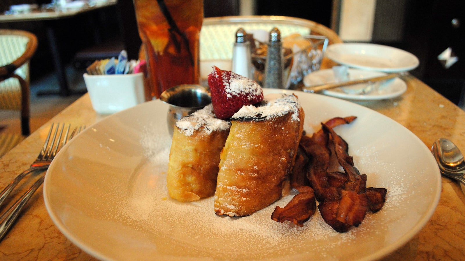 galleries/2014/07/30/xtreme-eating-awards-the-deadliest-chain-restaurant-meals-in-america/xtreme-eating-awards-the-deadliest-chain-restaurant-meals-in-america-image_gtypdd