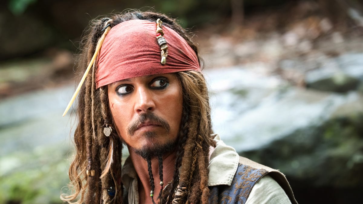 cheats/2012/09/20/pirate-woman-hijacks-ferry/im-jack-sparrow-boat-lift-cheat_ojf0jf