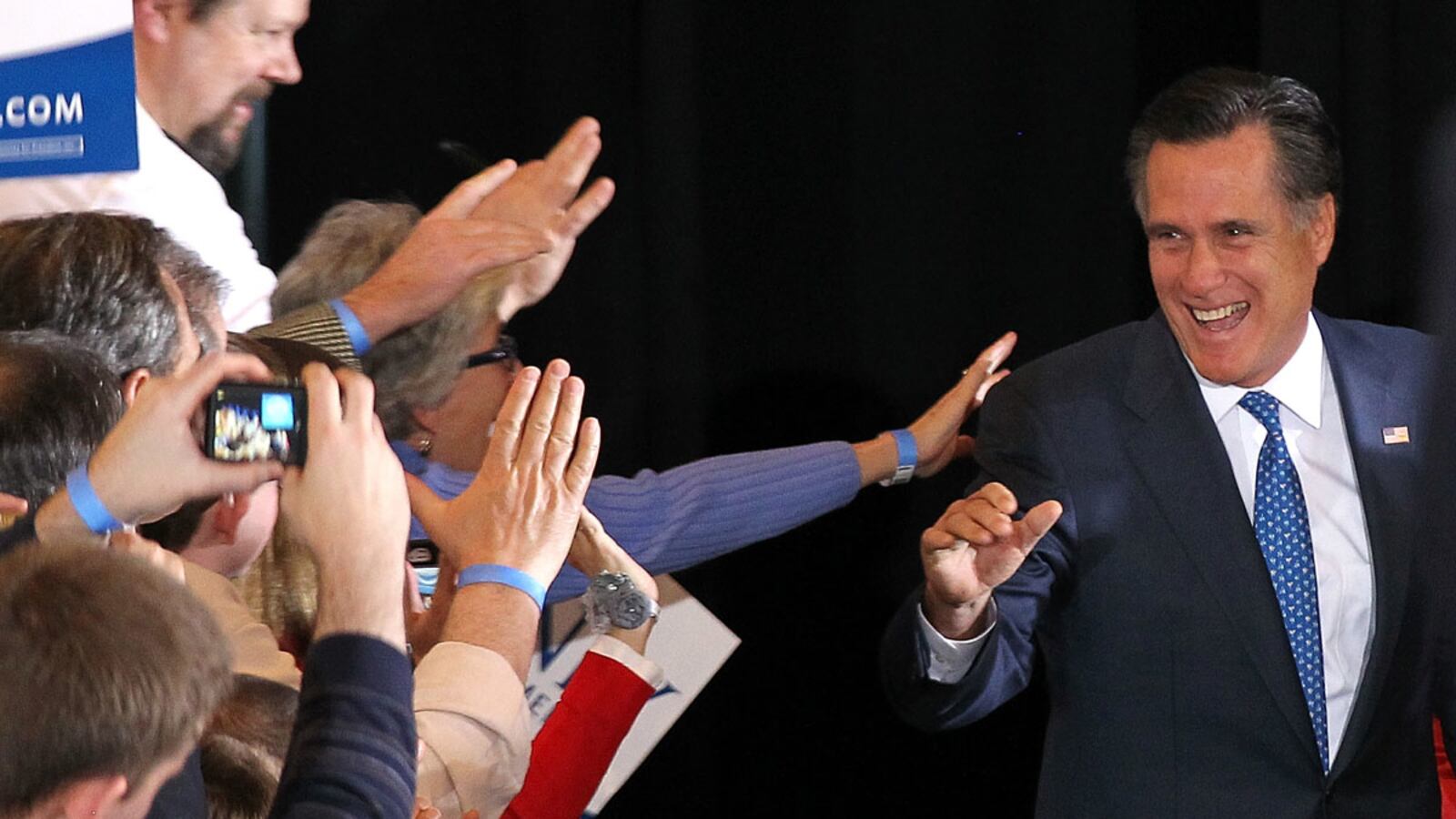 cheats/2012/04/03/romney-seen-as-nominee-by-wi-voters/mitt-romney-crowd_gdjw4c