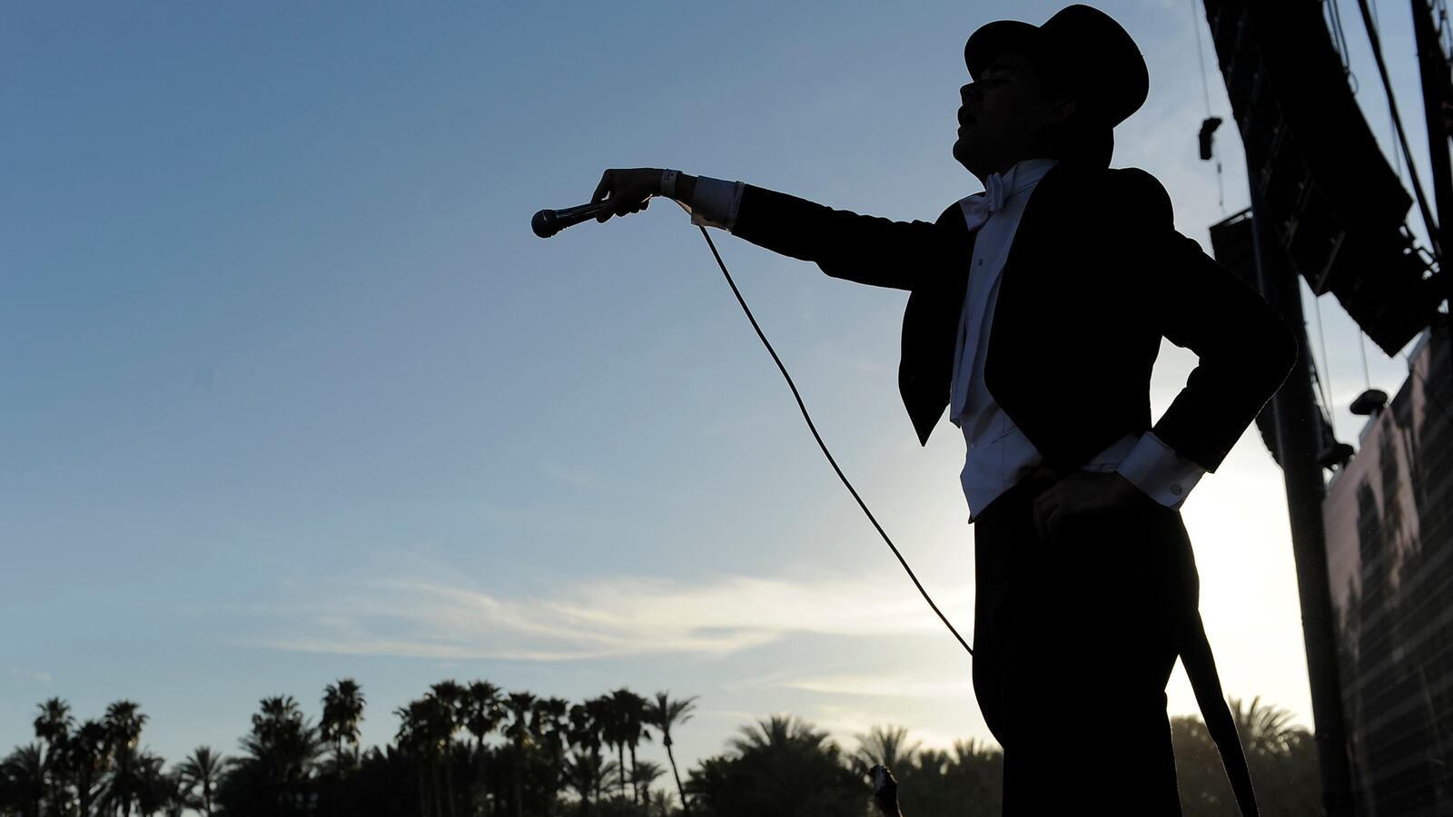 cheats/2013/01/25/coachella-2013-performances-announced/130125-coachella-performers-announced-cheat_rv3wzu