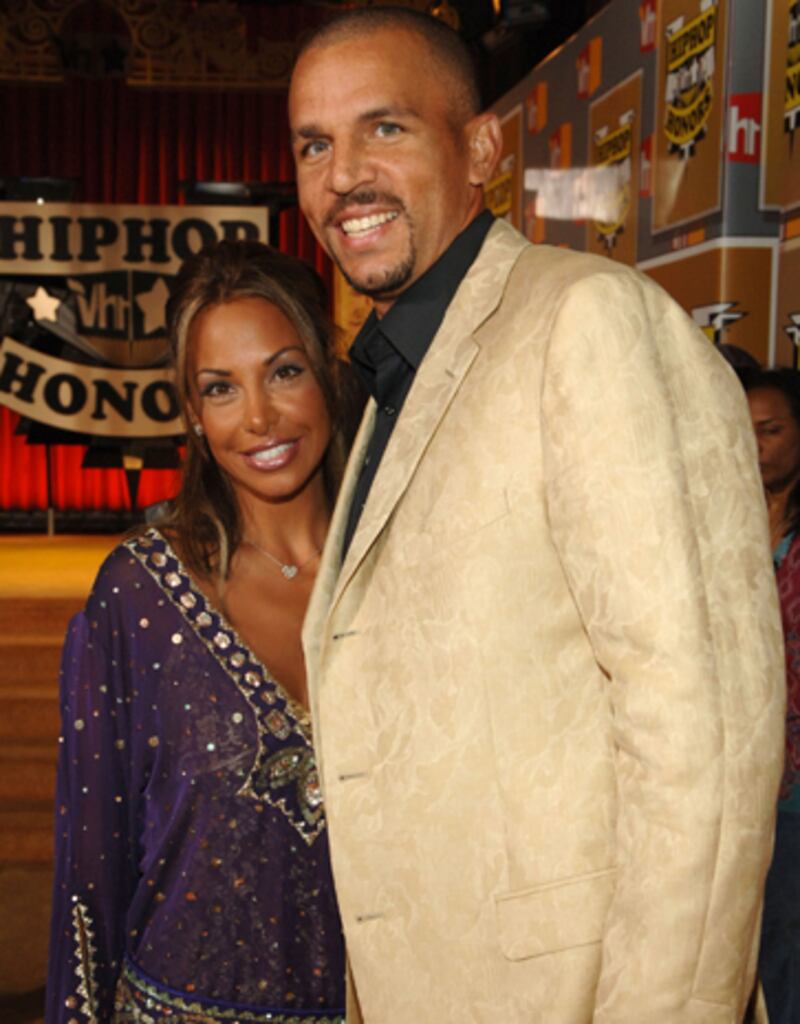 galleries/2011/12/21/kobe-and-vanessa-bryant-get-divorced-other-wives-and-girlfriends-of-scandalized-basketball-stars-photos/basketball-wives-and-girlfriends-gal-kidd_mcrqrt