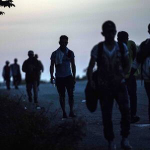 181025-obaji-african-migrants-tease_gajut6