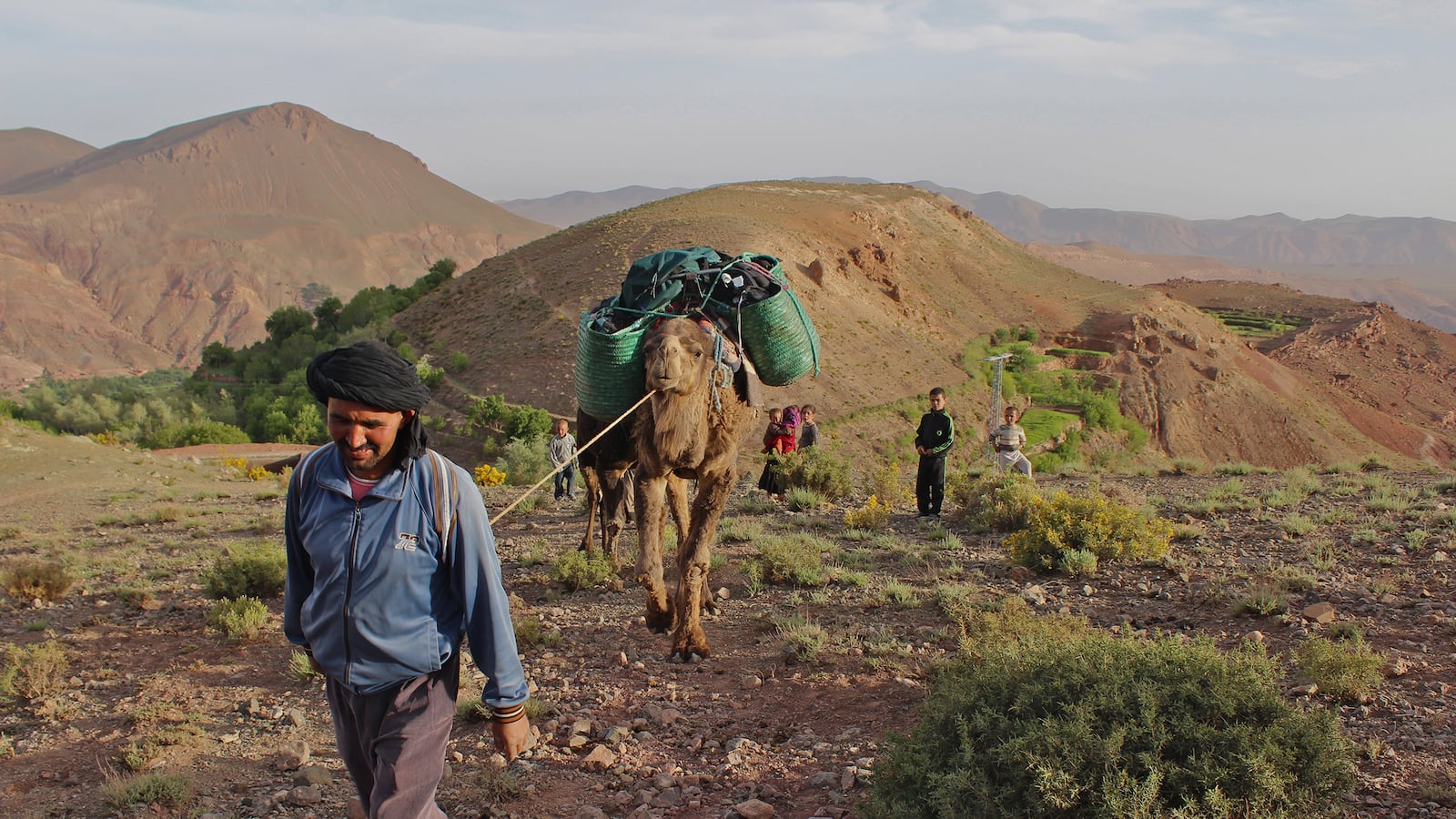 articles/2014/01/22/on-foot-in-the-high-atlas-mountains-of-morocco/140120-eede-morocco-tease_ss8mu4
