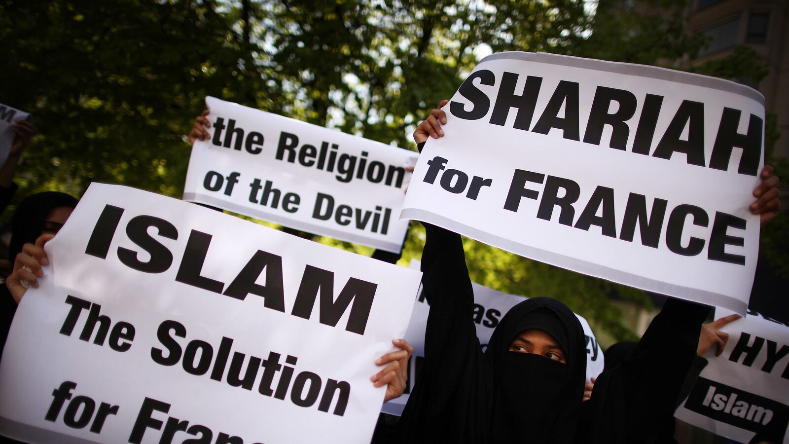 articles/2013/03/31/salon-to-atheists-be-nicer-to-islam/salon-to-atheists-be-nicer-to-islam-image_rlnm9g