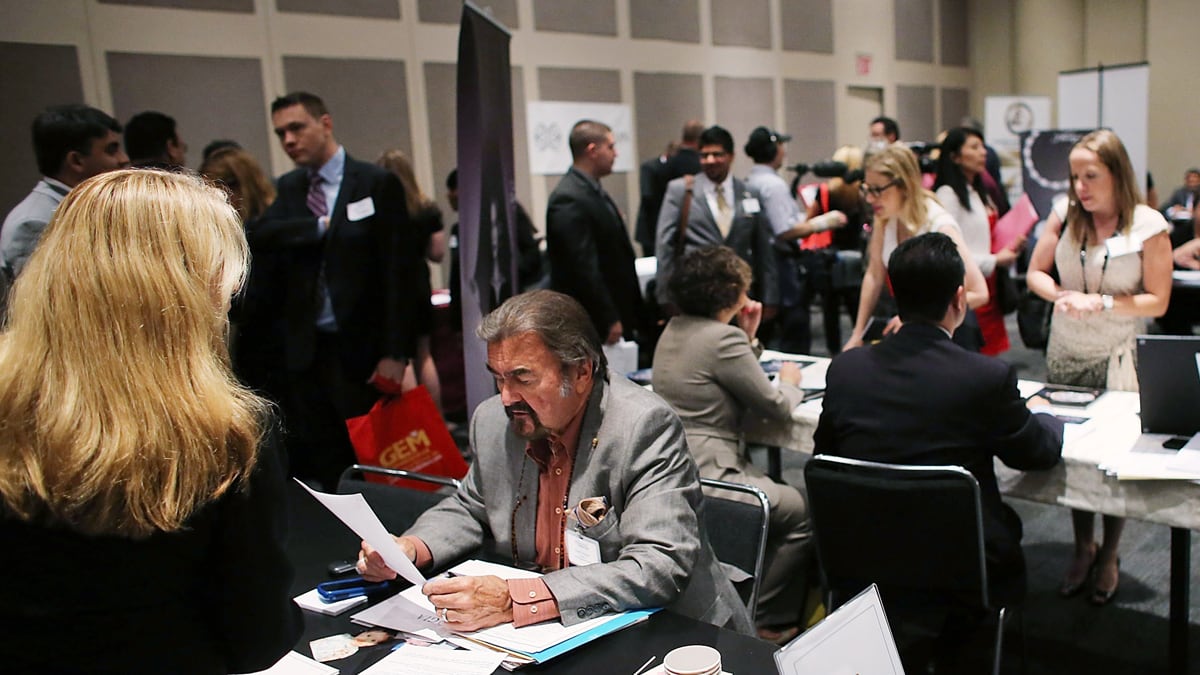 articles/2012/08/03/jobs-report-dan-gross-on-the-dueling-data/gross-job-numbers-july-embed_ljlrk4