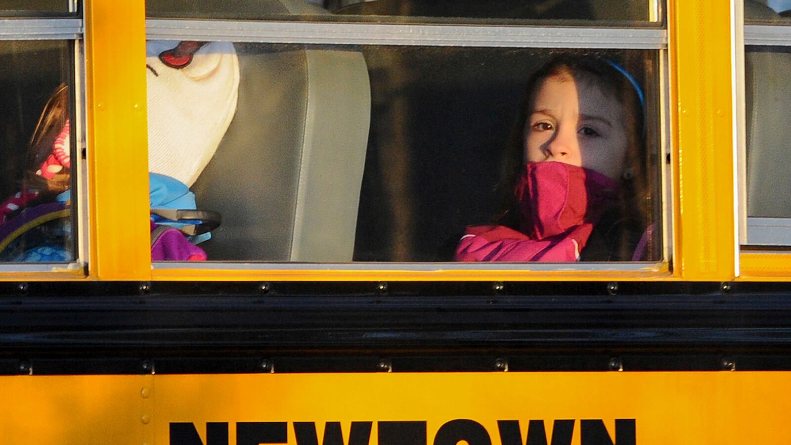 cheats/2013/03/25/senators-to-nra-stop-newtown-robocalls/tucson-newtown-shootings-hernandez-tease_bgbvhs