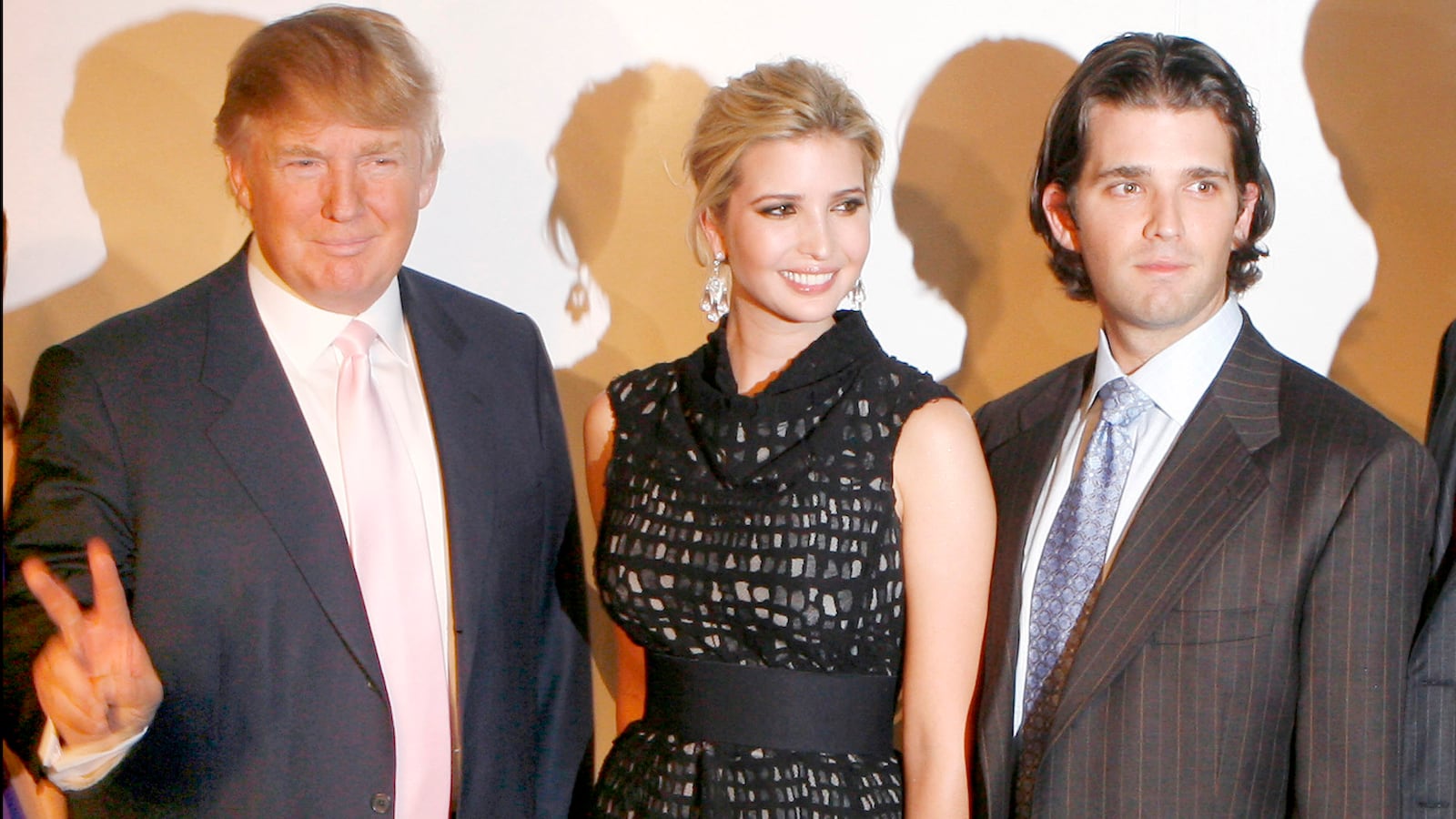 articles/2016/07/14/donald-trump-junior-and-ivanka-material-witnesses-in-huge-tax-scam-case/160714-johnson-trumps-tax-fraud-tease_ayorxg