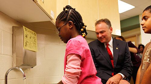 cheats/2009/09/02/dr-obama-wash-your-hands/washing-hands_vw5psa