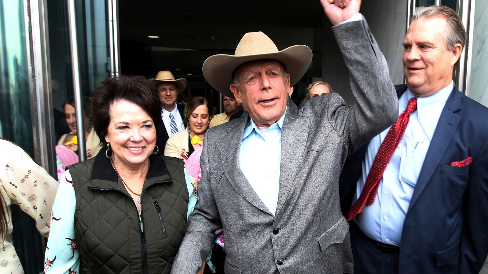 180109-tirado-bundy-tease_fjok08