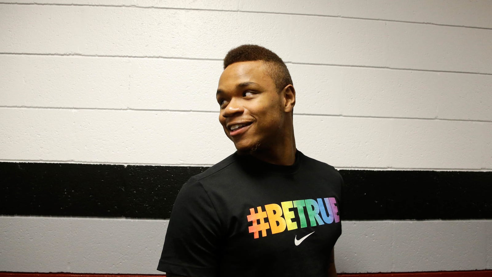 articles/2014/04/10/umass-derrick-gordon-makes-history-as-the-first-openly-gay-player-in-di-men-s-college-basketball/140409-teitelbaum-basketball-tease_igcw9o
