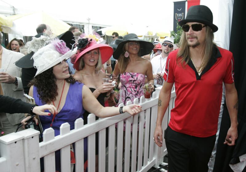 galleries/2009/05/02/a-day-at-the-races/kentucky-derby-7_e5oght