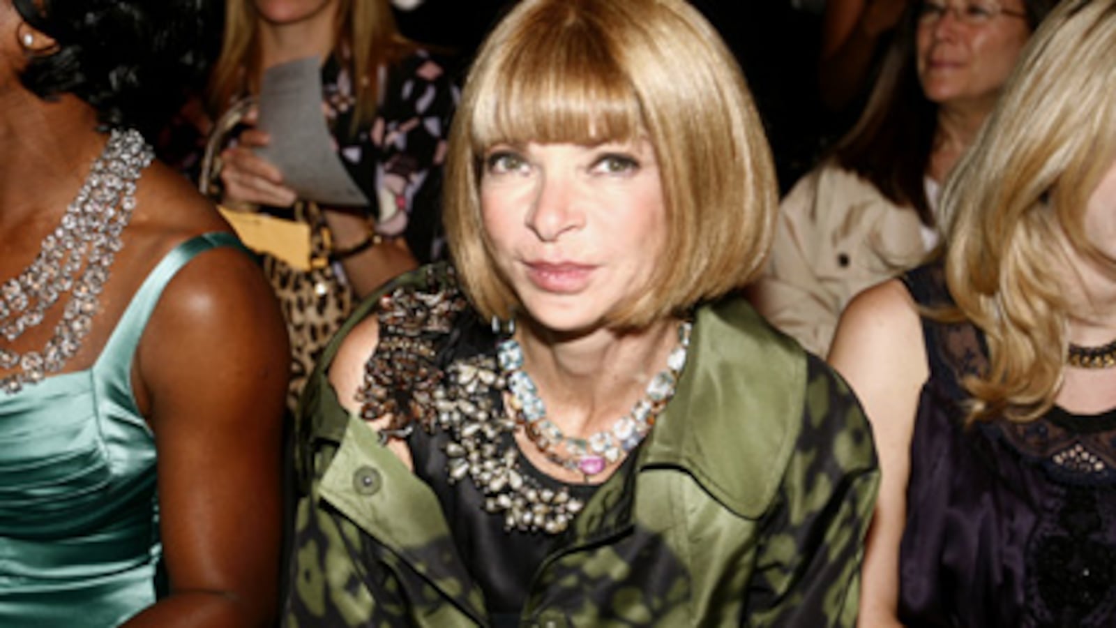 cheats/2009/01/01/is-vogue-old-hat/vogue-anna-wintour_cgugtt