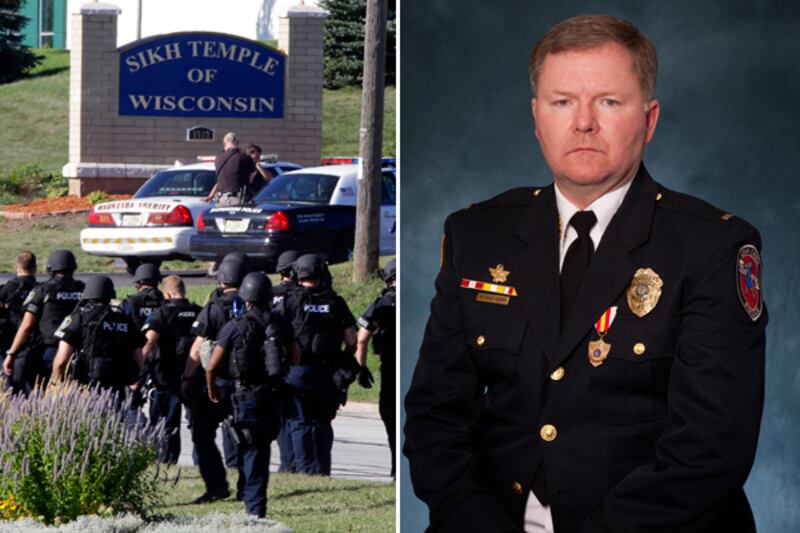 articles/2012/08/07/the-spirit-of-9-11-from-brooklyn-and-india-oak-creek-heroes-face-evil/brian-murphy-shooting-daly-teaser_pnaorj