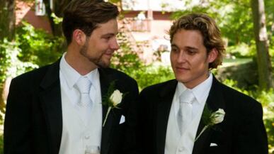 articles/2011/03/25/gay-immigrants-same-sex-marriage-lifeline/giglio-doma_169363_mez4g7