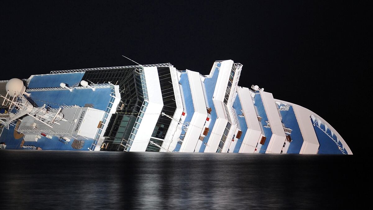 cheats/2012/01/18/shipwreck-search-put-on-hold-again/cruise-ship-wreck-search-on-hold-cheat_drxl2i