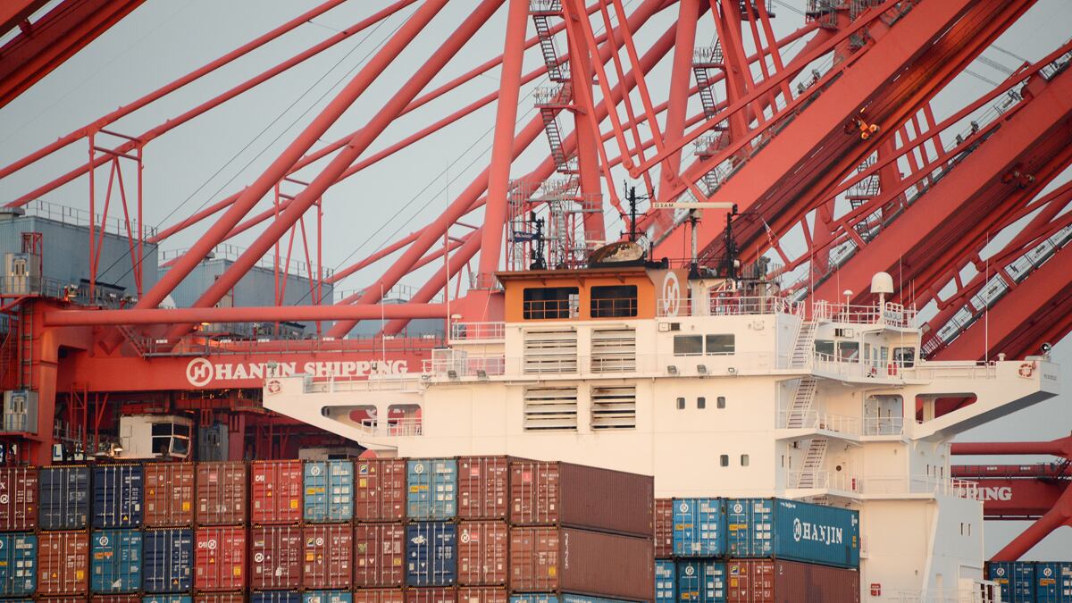 cheats/2012/12/05/l-a-port-workers-to-end-strike/la-port-strike-over-cheat_npjcv6