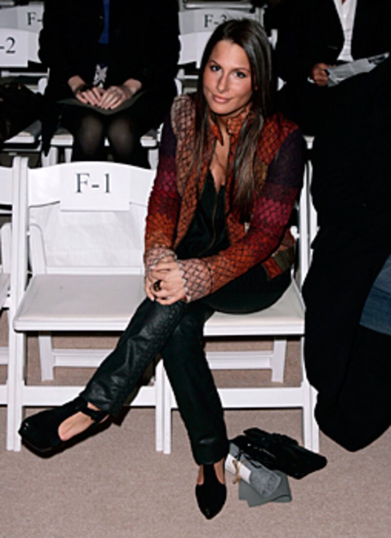 galleries/2009/02/16/fashion-week-front-row/fashion-front-row-dupre_l5xwtm