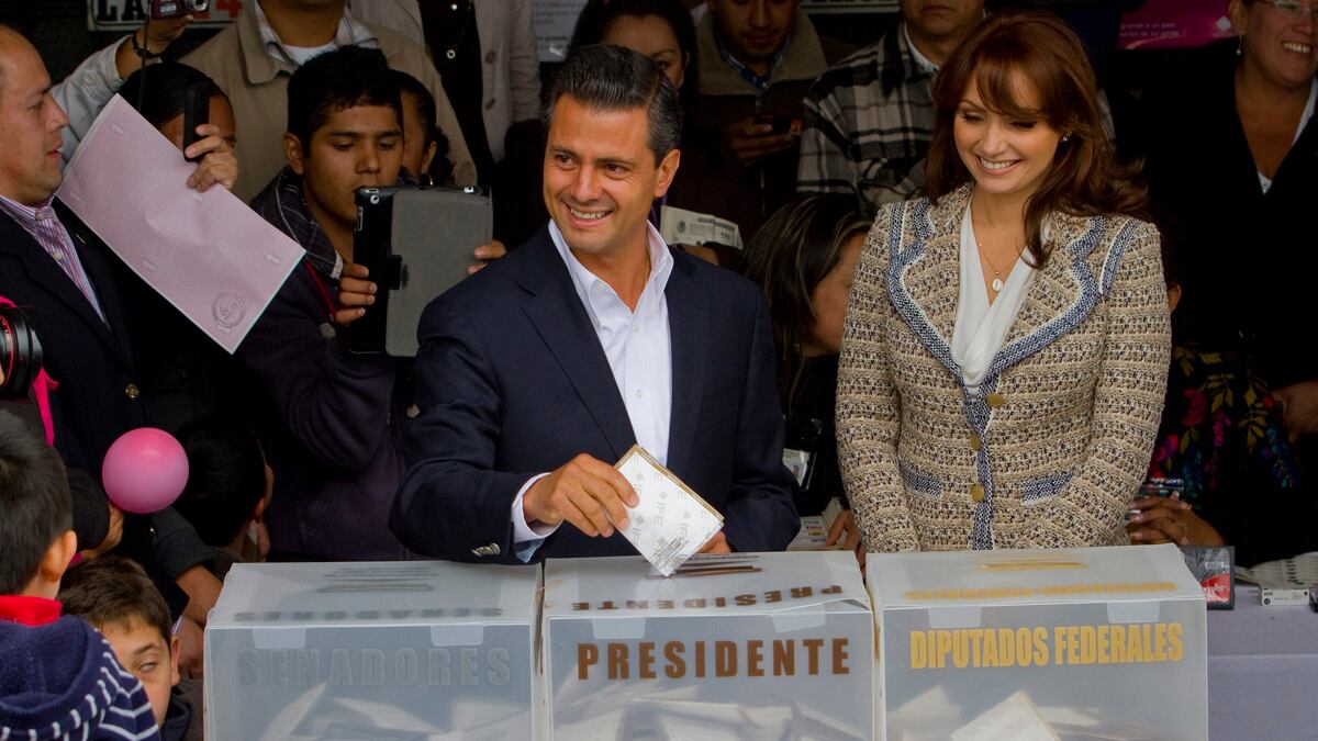 articles/2012/07/01/mexico-voters-come-out-to-elect-a-new-president-despite-drug-violence/mexican-president-nieto_jziore