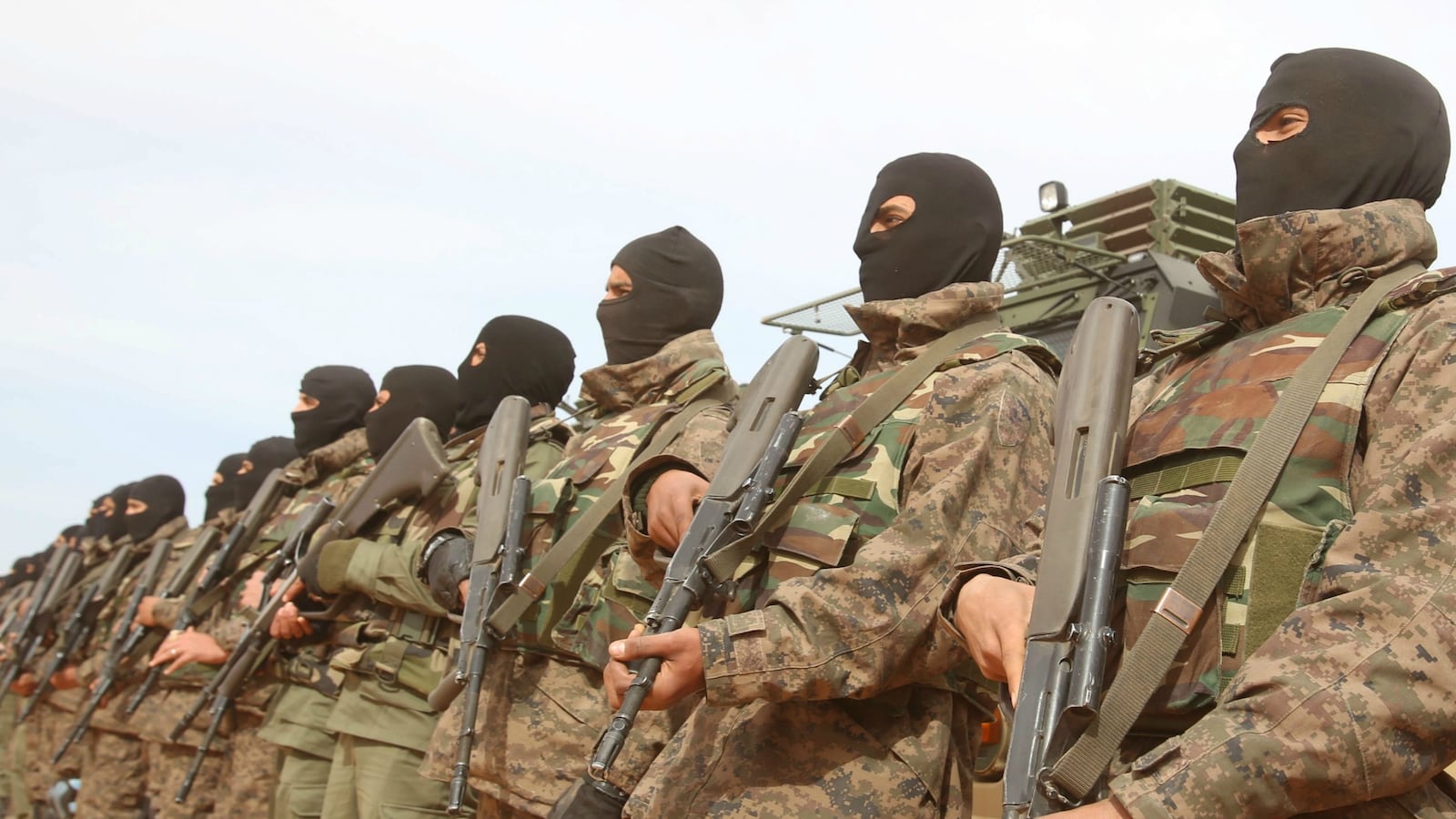 cheats/2016/03/07/45-dead-in-clash-on-libya-tunisia-border/160307-tunisia-soldier-cheat_bsn6wo