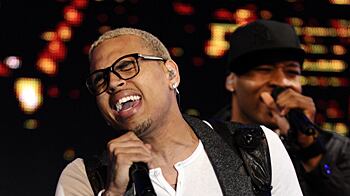 cheats/2011/03/31/chris-brown-tops-pop-chart/chris-brown-6_j06res