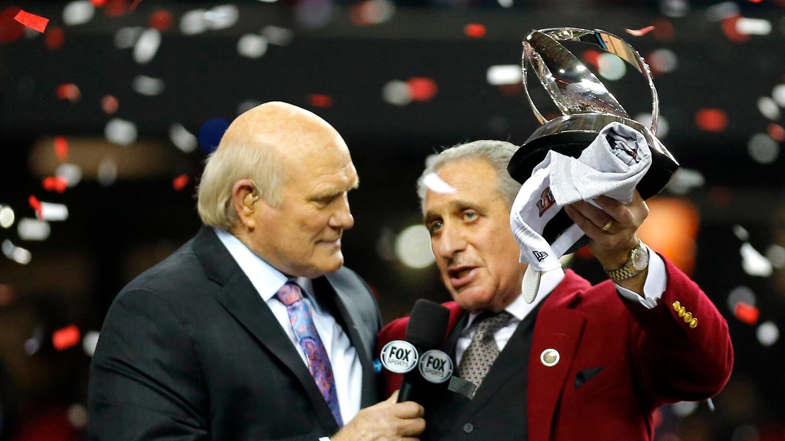 articles/2017/04/14/is-arthur-blank-the-only-good-owner-in-the-nfl/170413-pitner-Arthur-Blank-tease_xguhpc