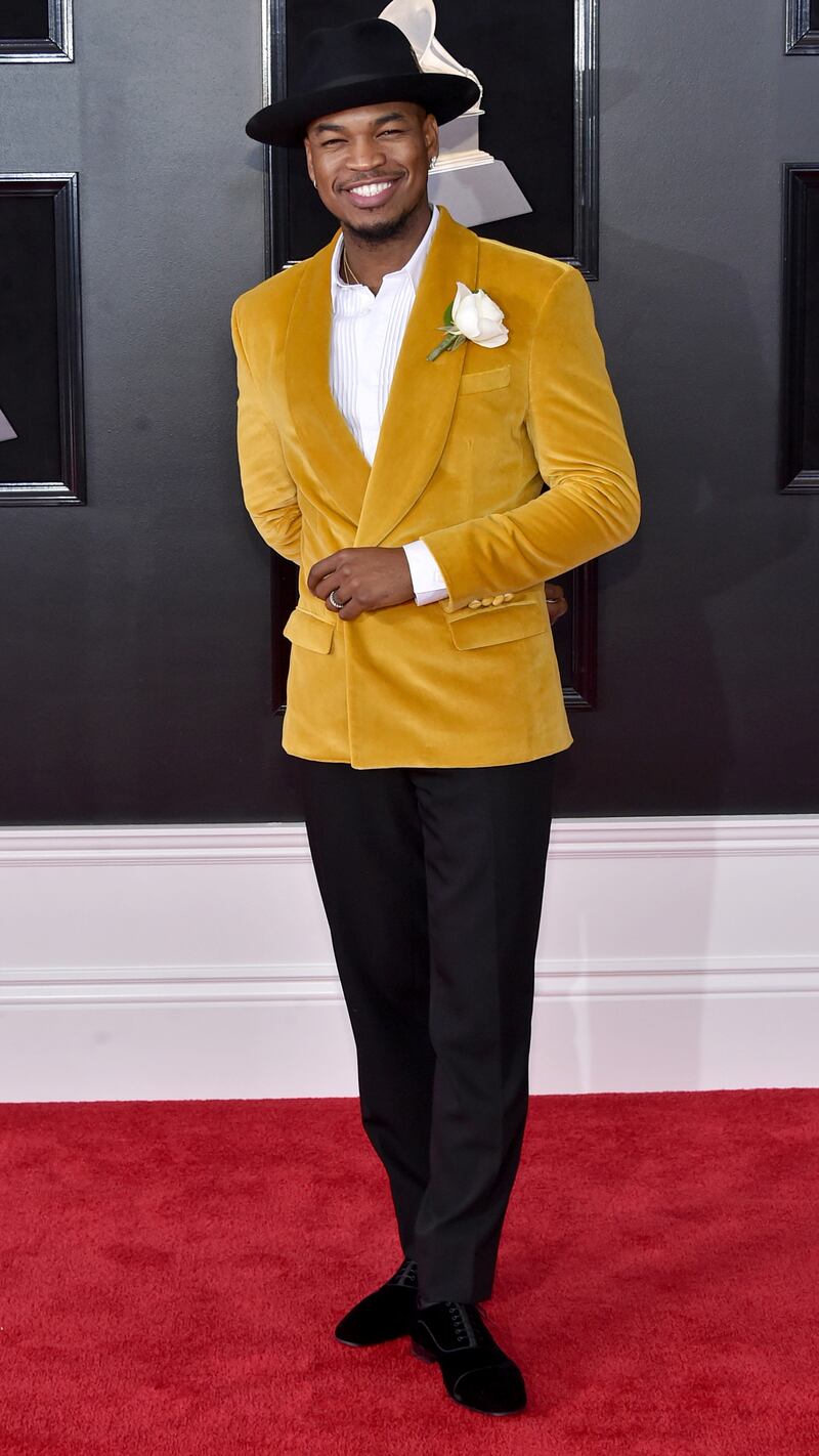 180128-grammys-red-carpet-neyo_ycbcnb