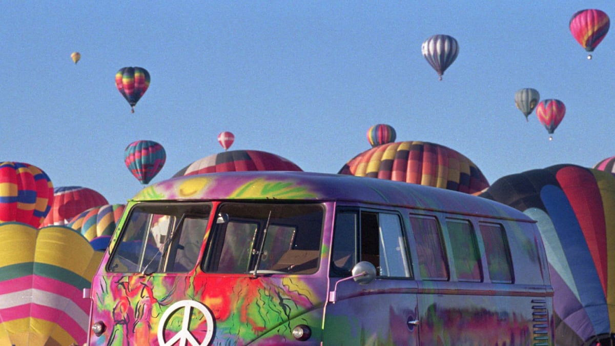 articles/2013/10/13/dude-where-s-my-bus-fast-times-in-the-iconic-vw-van/131012-volkswagen-box-NEW_icxh2d