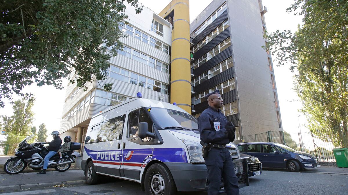 cheats/2012/09/19/french-mag-prints-muhammed-cartoons/cartoon-france-hebdo-cheat_qwavd7