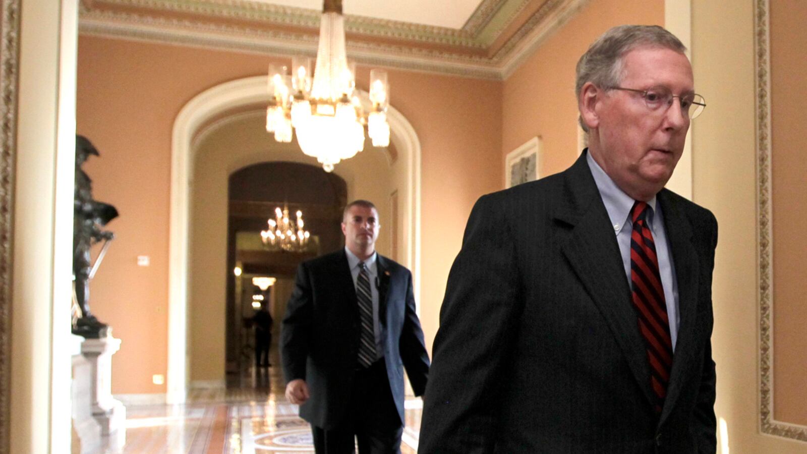 cheats/2011/09/26/congress-stays-in-d-c-for-shutdown-crisis/mitch-mcconnell-shutdown-cheat_trtml7