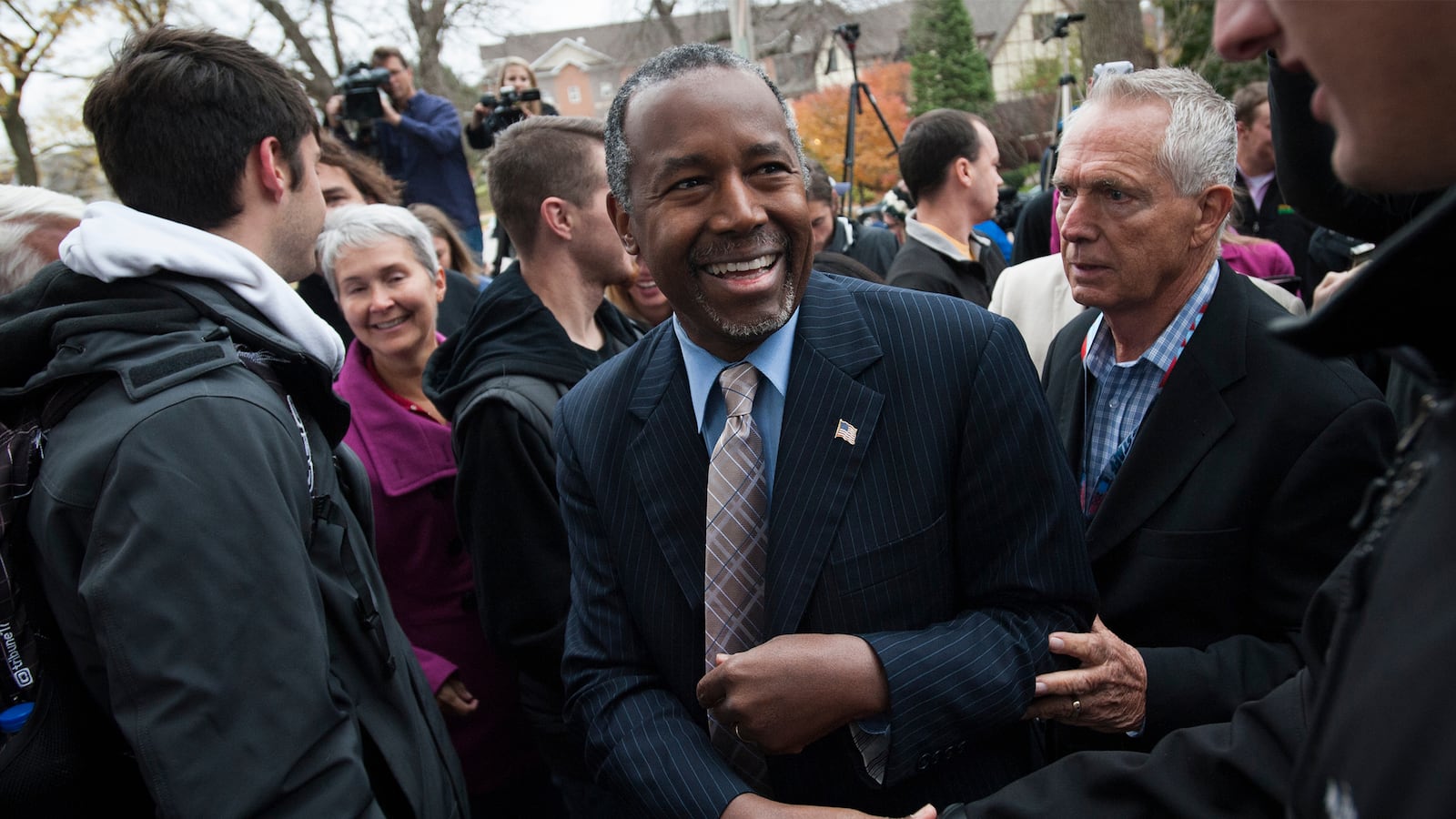 articles/2015/10/28/ben-carson-s-money-men-co-sponsored-a-hate-conference/151028-resnick-super-pac-tease_wnmnt4