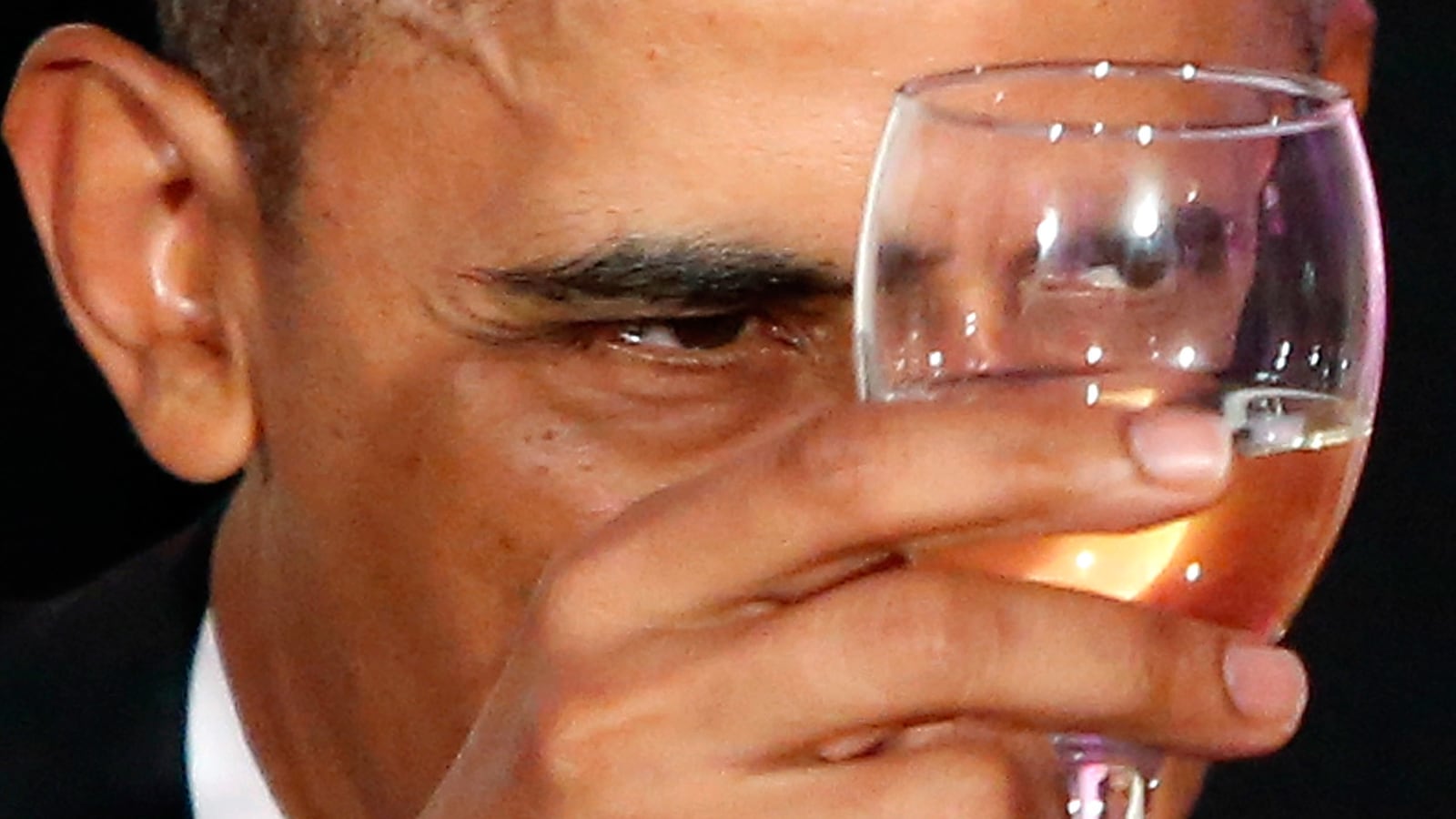 articles/2016/06/03/in-search-of-obama-s-favorite-wine-in-spain/160602-diaz-obama-wine-tease_cllyc2