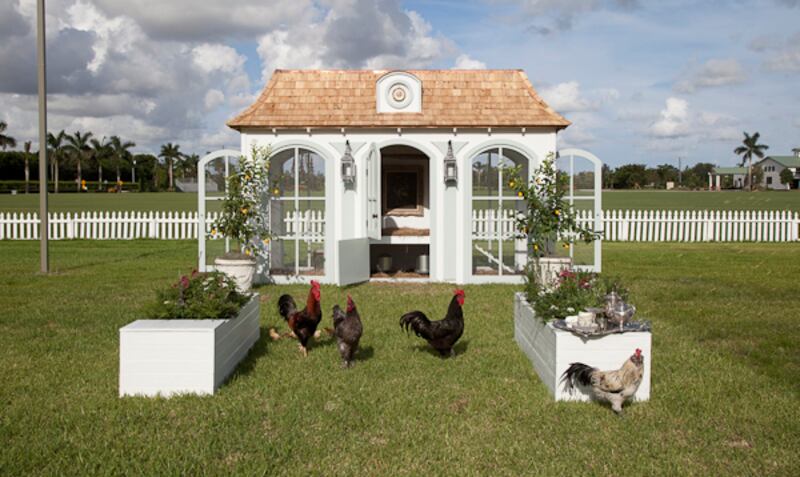 galleries/2012/10/21/neiman-marcus-fantasy-gifts/neiman-marcus-henhouse_n1z53z