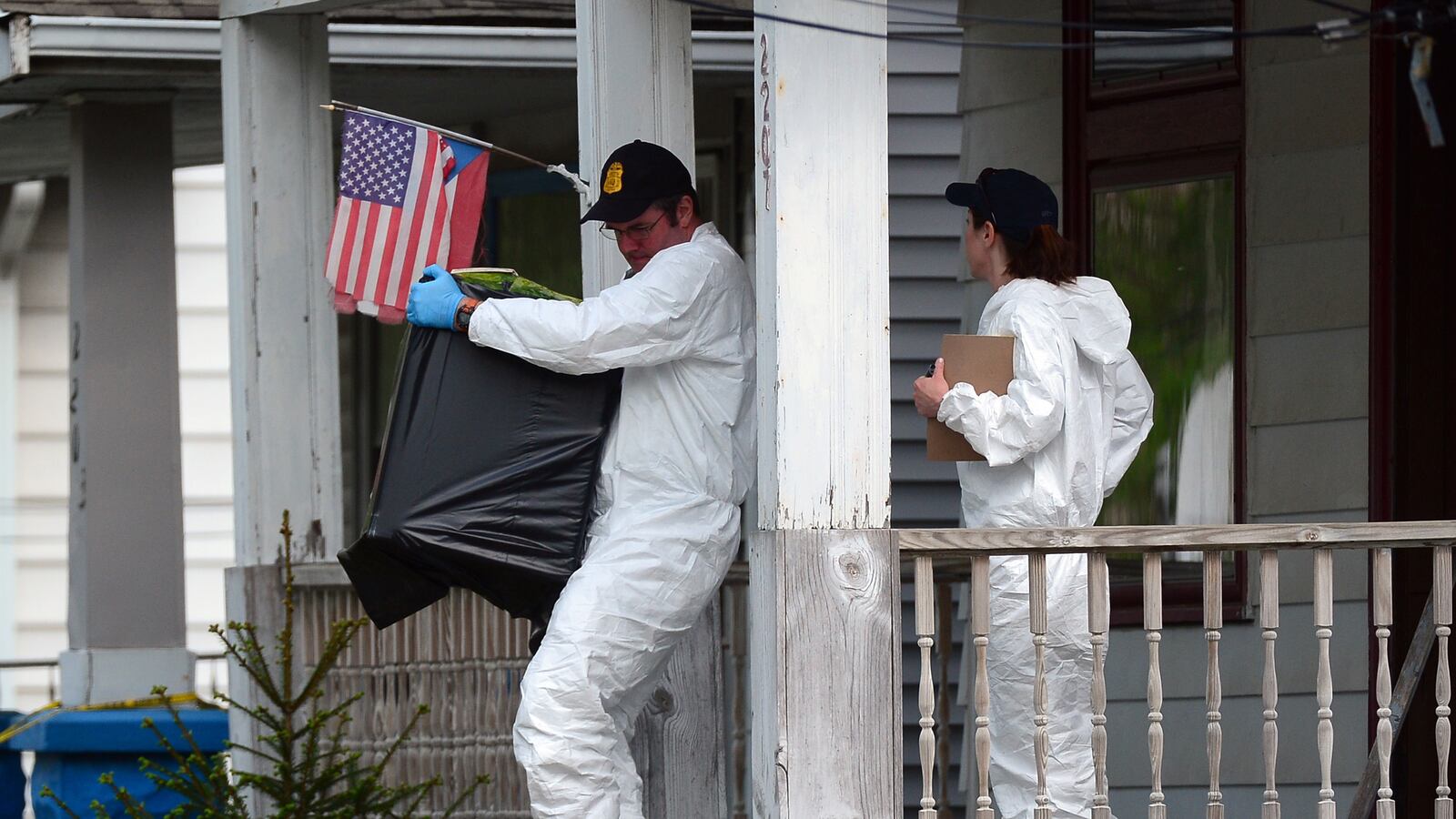 cheats/2013/05/08/cleveland-women-were-chained/130508-cleveland-missing-chained-cheat_cdysd7