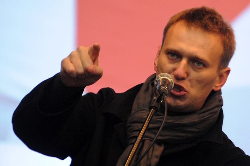 articles/2011/12/28/russian-opposition-leader-demands-new-elections/alexei-navalny-nemtsova_nfukhc